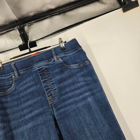 Spanx Pull On Flare Jeans Blue Dark Wash Stretch Bootcut High Rise Denim Size L - Picture 3 of 7
